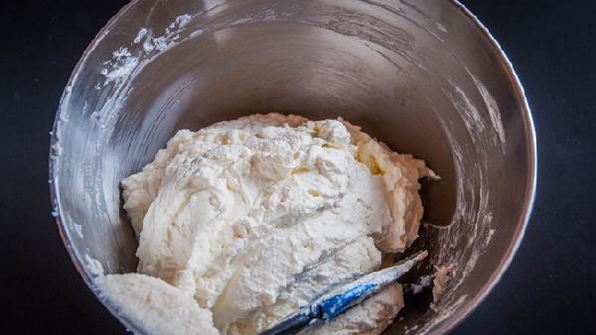 французская клубничная шарлотка