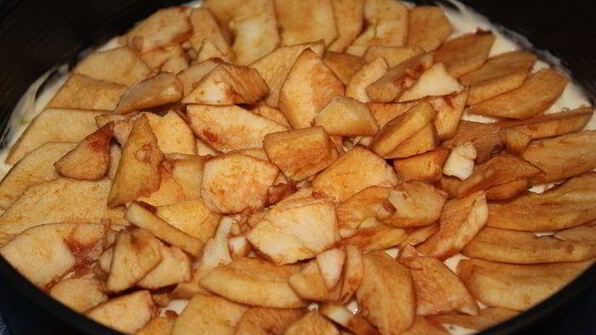 кабачковая шарлотка