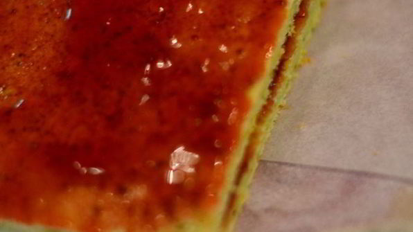 клубнично-фисташковая шарлотка