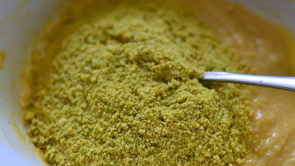 клубнично-фисташковая шарлотка