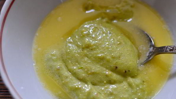 клубнично-фисташковая шарлотка