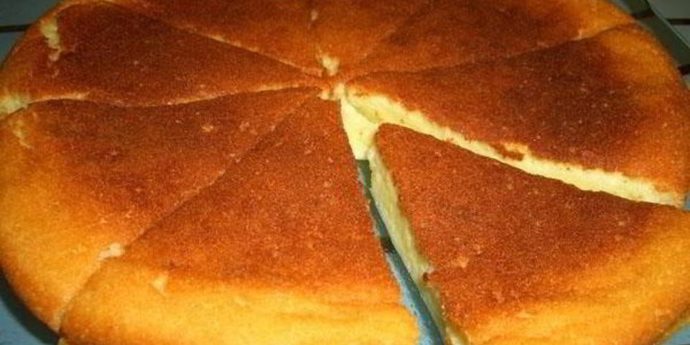 Рецепт пирог шарлотка с творожным намеком с яблоками