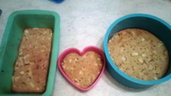 шарлотка на ряженке с яблоками