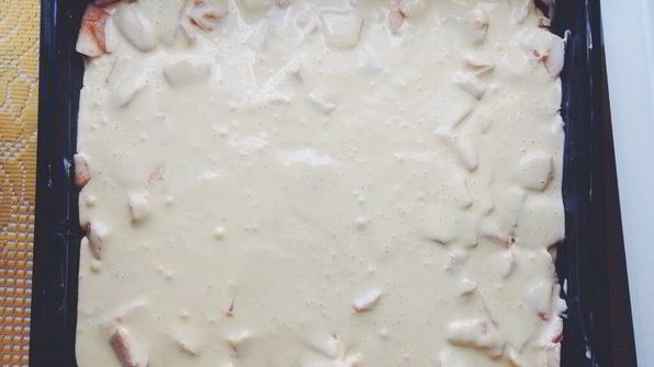 шарлотка несложная