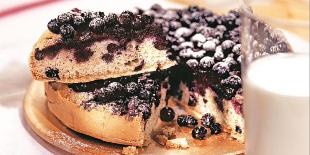 Рецепт шарлотка с черникой