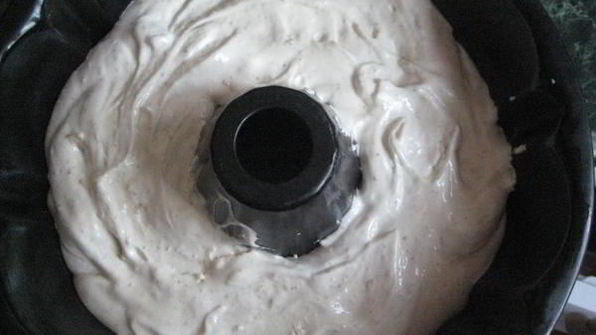 шарлотка с грецкими орехами