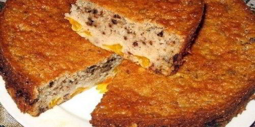 Рецепт шарлотка с мандаринами и грецкими орехами