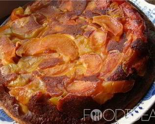 Шарлотка с творогом