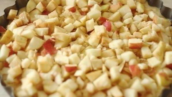 шарлотка с яблочками