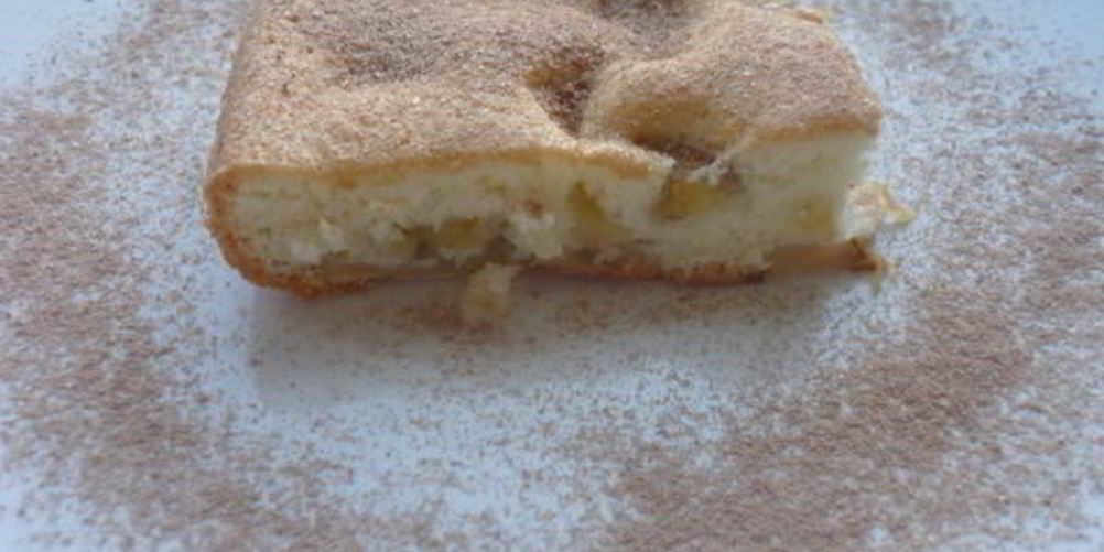 Рецепт шарлотка с яблоками и бананами