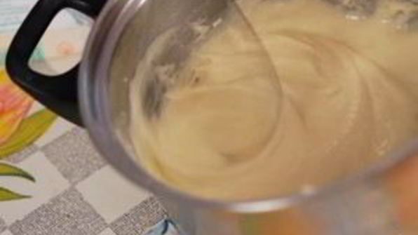 шарлотка с яблоками в микроволновке