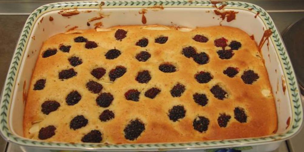 Рецепт шарлотка с ягодами