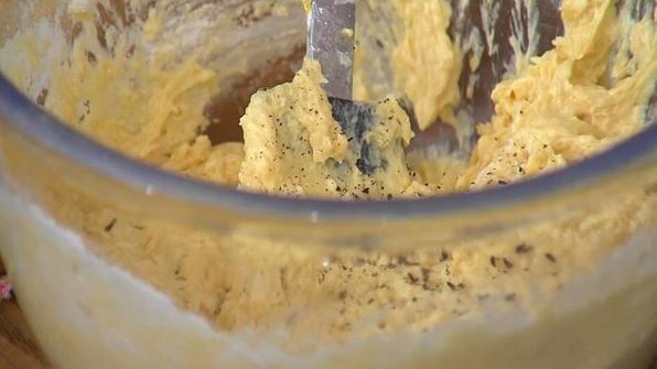 яблочная шарлотка на сидре