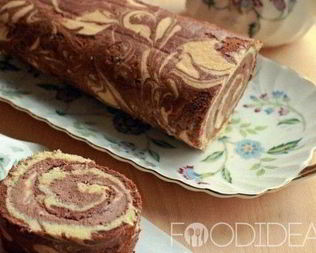 Шоколадно-банановый рулет