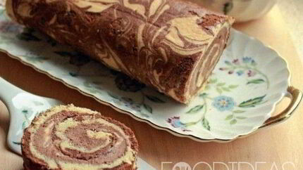 Шоколадно-банановый рулет