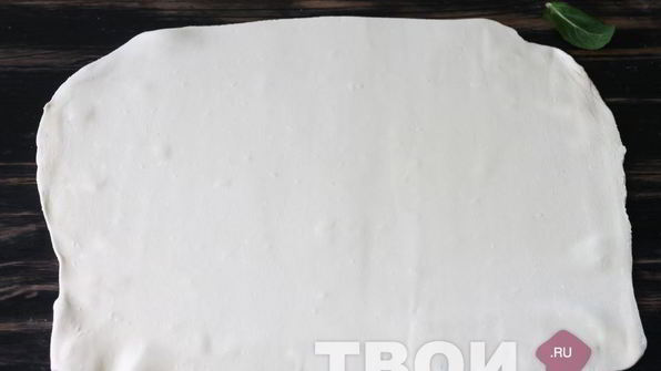 штрудель с вишней