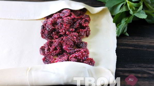 штрудель с вишней