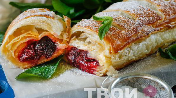 штрудель с вишней