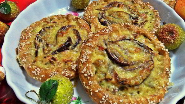 слойки с картошкой и лососем