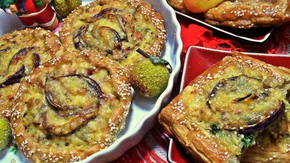 слойки с картошкой и лососем