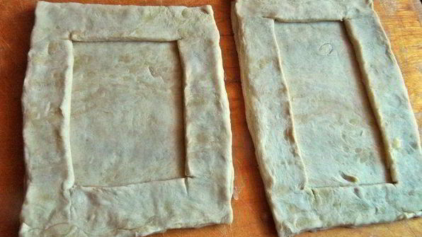 слойки с картошкой и лососем