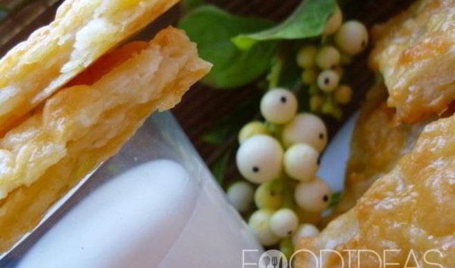 Слойки с картошкой и сыром