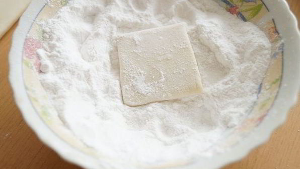 слойки с корицей и медом