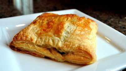 Слойки с курицей и сыром