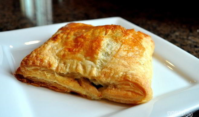 Слойки с курицей и сыром