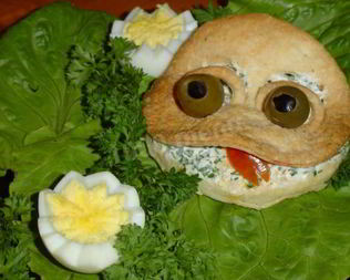 Слойки с творожным сыром, оливками и зеленью Лягушата