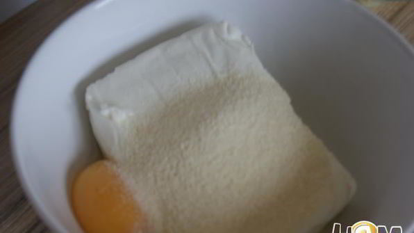 большой сырник с яблоками