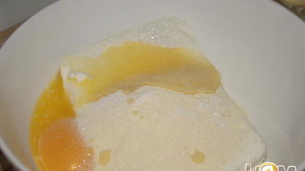 большой сырник с яблоками