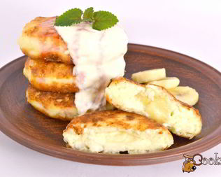 Кокосовые сырники с бананом