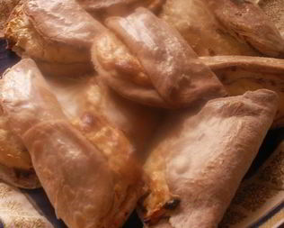 Сочники с протертой красной смородиной