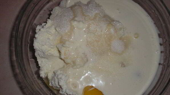 сырник с шоколадными каплями и брауни