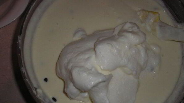 сырник с шоколадными каплями и брауни