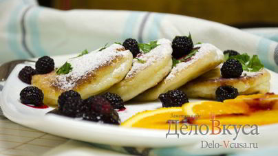 Сырники из творога с изюмом