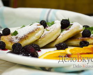 Сырники из творога с изюмом