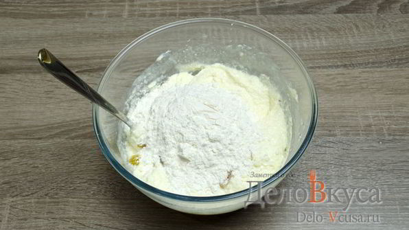 сырники из творога с изюмом