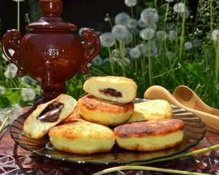 Сырники из творога с молочным шоколадом