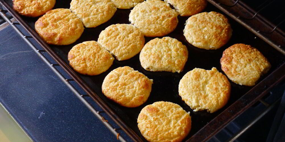 Рецепт сырники к завтраку в духовке