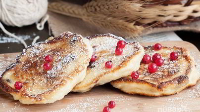 Сырники на сметане с изюмом