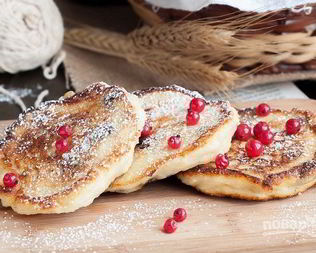 Сырники на сметане с изюмом