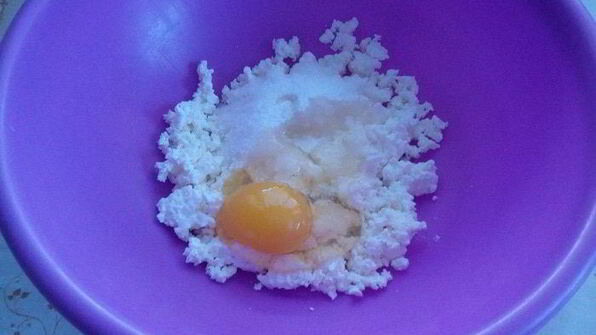 сырники с бананом и клюквой