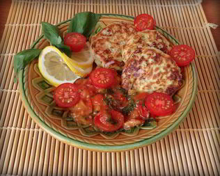 Сырники с фетой, ветчиной и кинзой