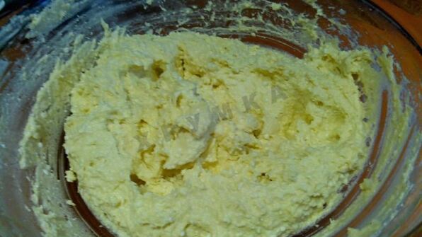 сырники с клубникой и клубничным сиропом