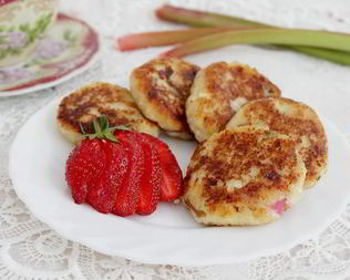 Сырники с ревенем