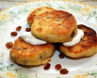 Сырники с яблоком и сухофруктами