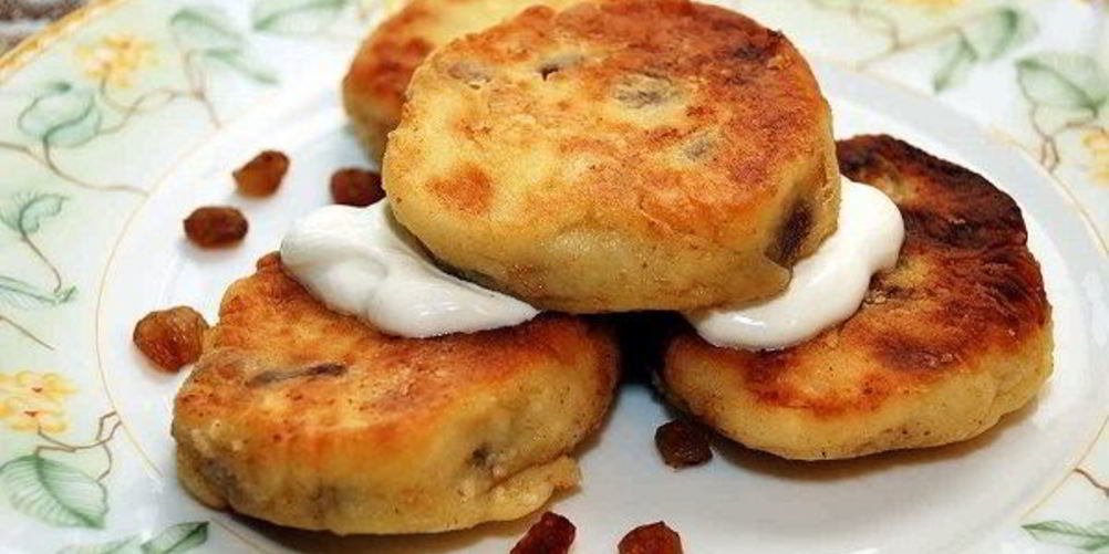 Рецепт сырники с яблоком и сухофруктами