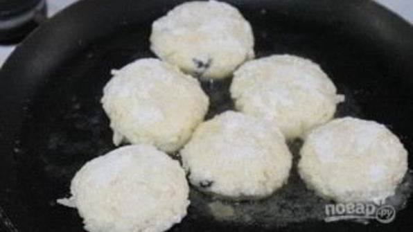 сырники с яблоком и сухофруктами